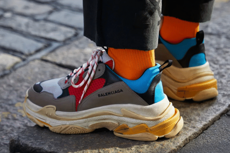 branding balenciaga 2